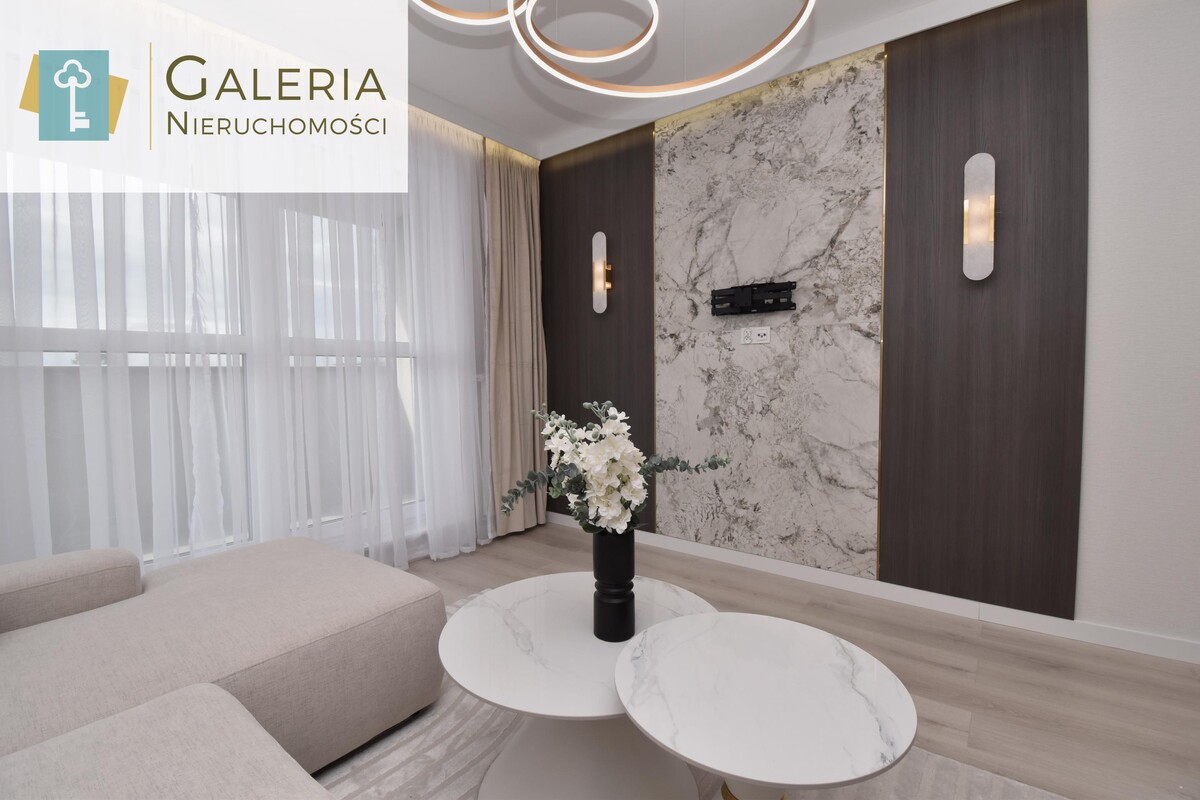 Elbląg GALERIA NIERUCHOMOŚCIZ pasji i miłości do nieruchomościNa sprzedaż: 3 pokoje pełne stylu – gotowe do