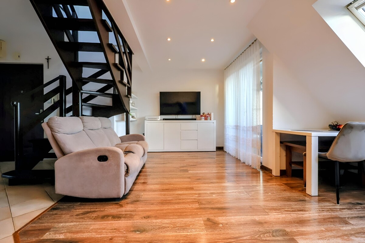 Elbląg Wyjątkowe dwupoziomowe mieszkanie 64 m2 gotowe do wprowadzeniaElbląg, ul. Browarna — komfort, przestrzeń