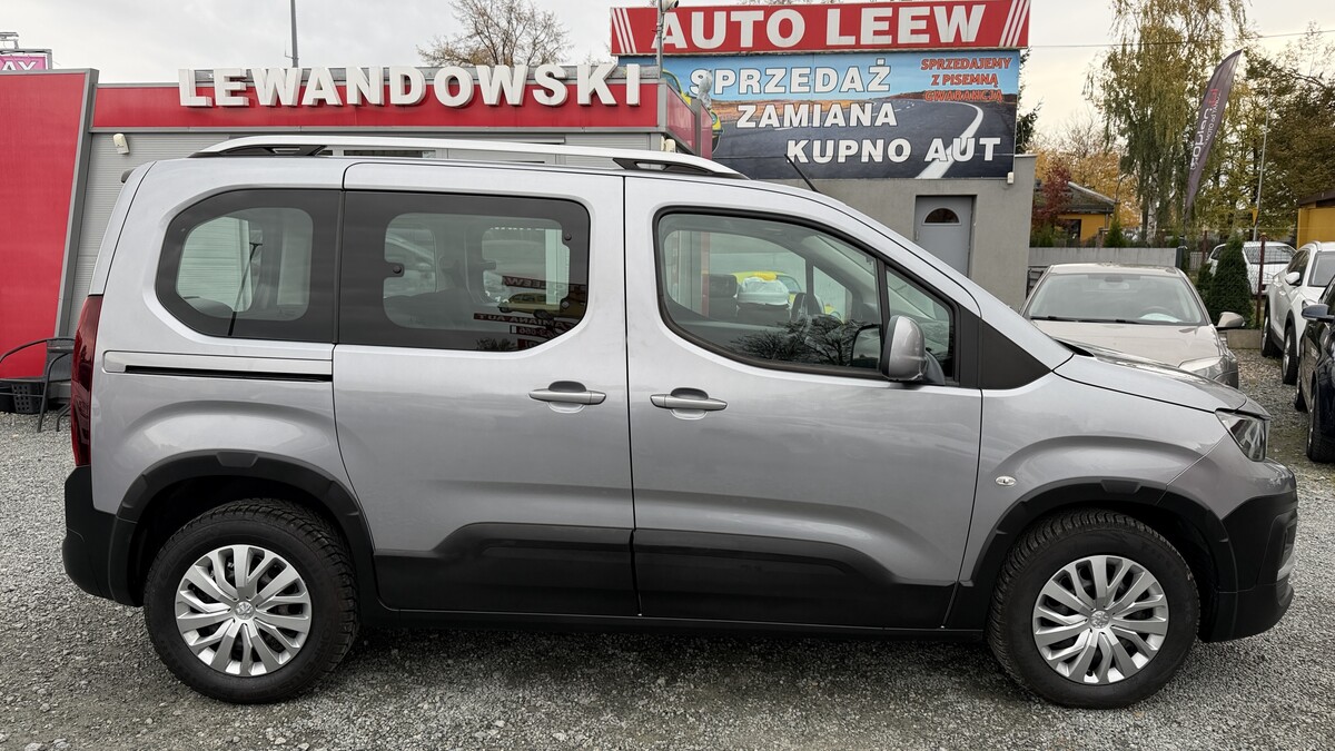 Elbląg Auto Leew LEWANDOWSKI Kupujemy i Sprzedajemy tylko dobre auta Za auta z Polskiego Salonu Płacimy Najwięcej