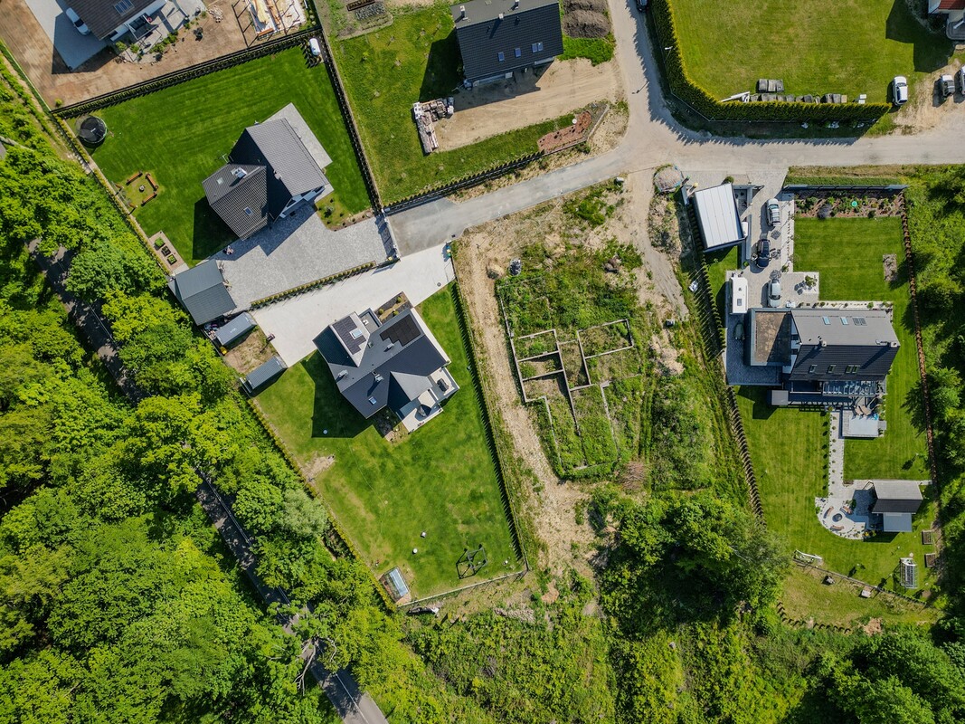 Elbląg NIERUCHOMOŚCI ANNA KRASZEWSKA  Działka pod zabudowę jednorodzinną w Krasnym Lesie  ul. Lema