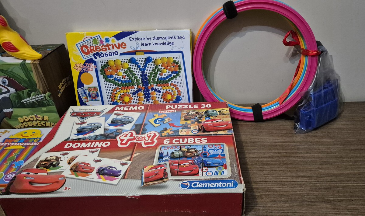 Elbląg Zabawki edukacyjne: - creative mosaic, nowa układanka na zasadzie wciskania pinezek - komplet domino, puzzle 30