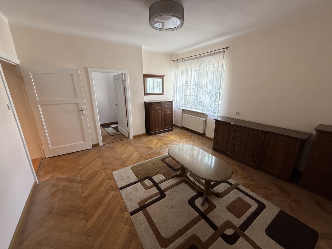 Elbląg Mieszkanie 58 m² przy parku – dostępne od zaraz, ul. Asnyka. Bezpłatny parking.