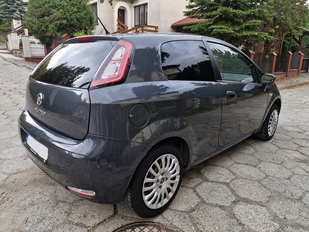 Elbląg Fiat Grande Punto1.4 BenzynaModel 2014KlimatyzacjaKupiony w Polskim Salonie