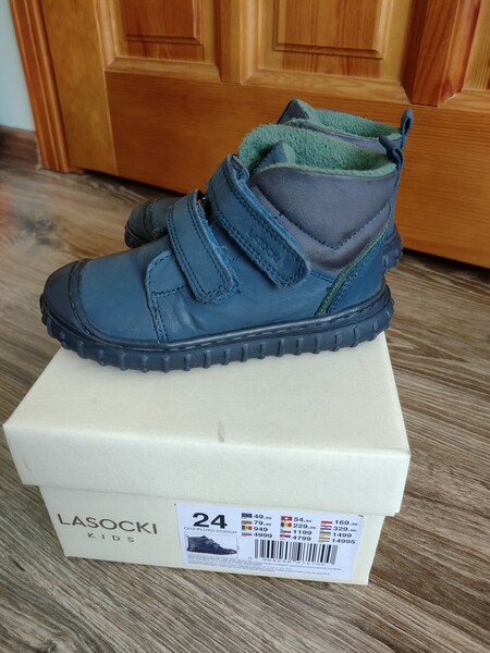Elbląg Sprzedam trzewiki dla chłopca firmy Lasocki, rozmiar 24,długość wkładki wewnątrz 15,5 cm. Ocieplane polarem