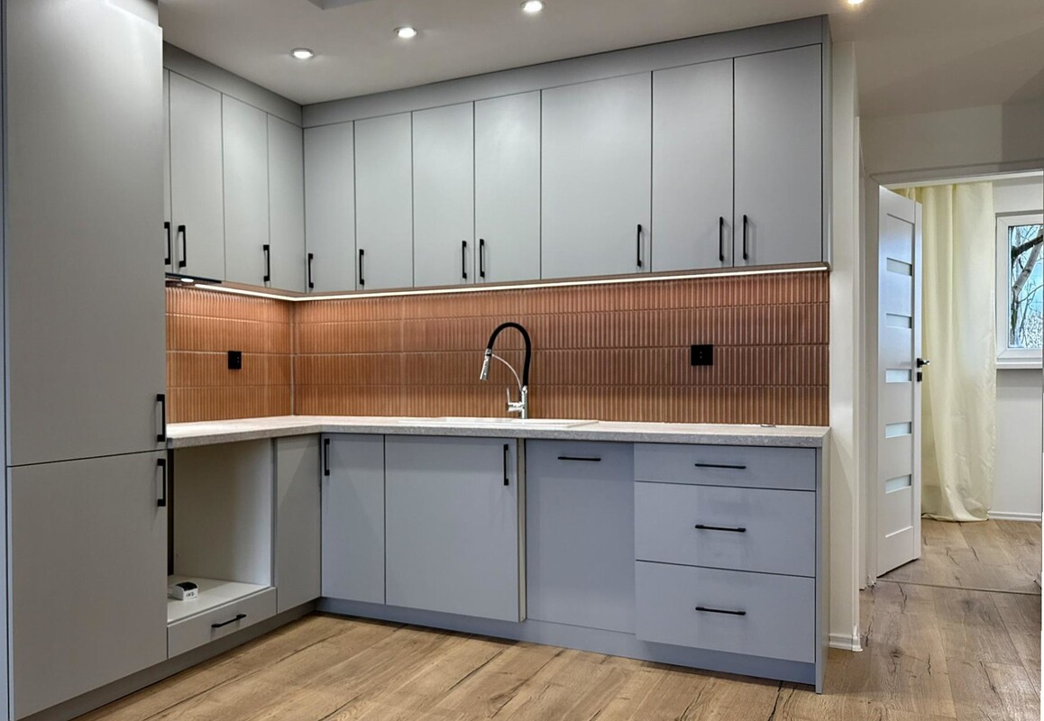 Elbląg SPRZEDAM Atrakcyjne 3-pokojowe mieszkanie 46 m² – po generalnym remoncie! Lokalizacja: