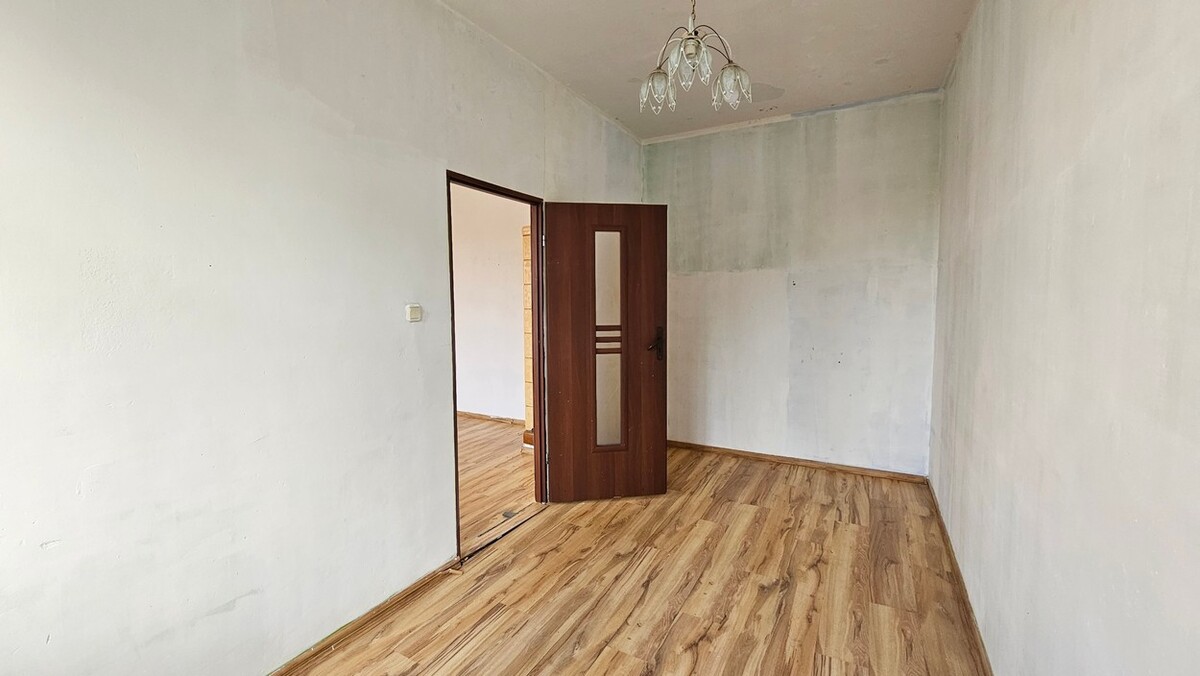 Elbląg BIURO NIERUCHOMOŚCISZULC& SZULCNA SPRZEDAŻMieszkanie - Elbląg ul. ŻeromskiegoPowierzchnia: 40 m2Mieszkanie