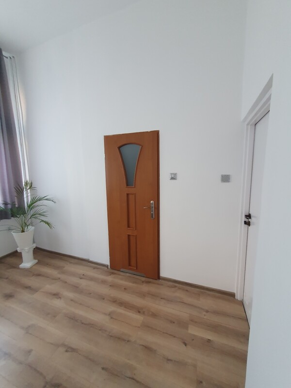 Elbląg Wynajmę 2 pomieszczenia, na usługi kosmetyczne, stylizacja rzęs, przedłużenie paznokci, makijaż, masaże, całe