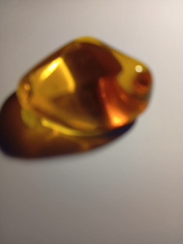 Elbląg sprzedam piękną bryłkę bursztynu bałtyckiego 18gram wyszlifowaną