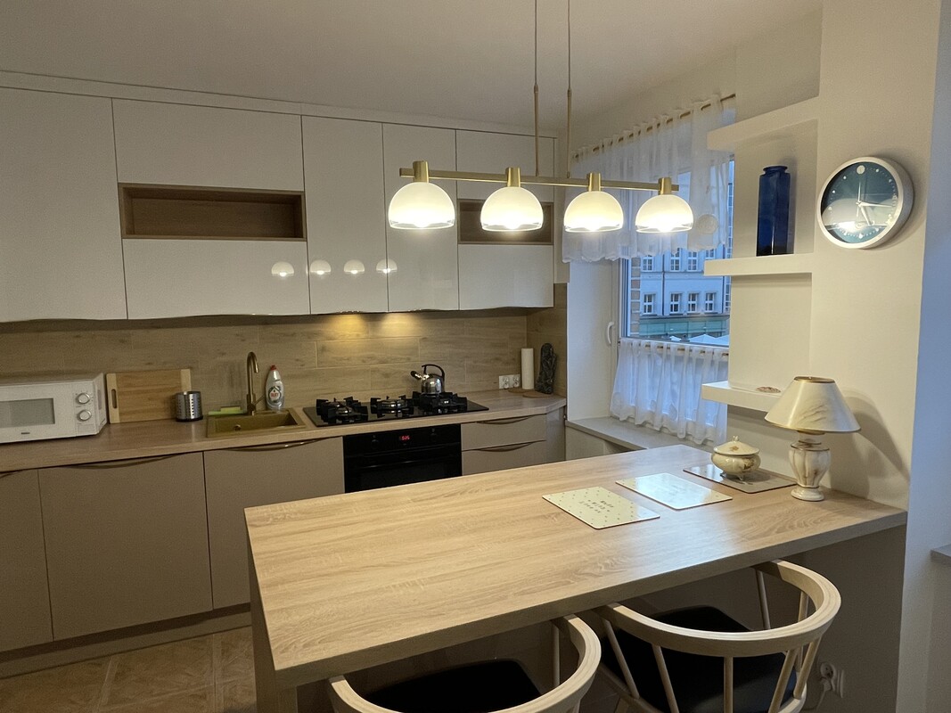 Elbląg Do wynajęcia apartament (najem okazjonalny) położony na Starym Mieście w Elblągu przy ul. Wieżowej z miejscem