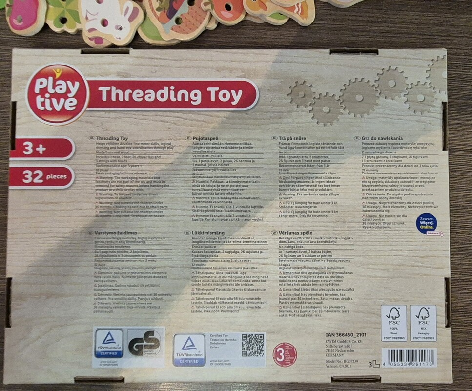 Elbląg Threading Toy firmy Play Tive - drewniana sznurowanka zwierzątka do nawlekania. Stan bardzo dobry, po jednym