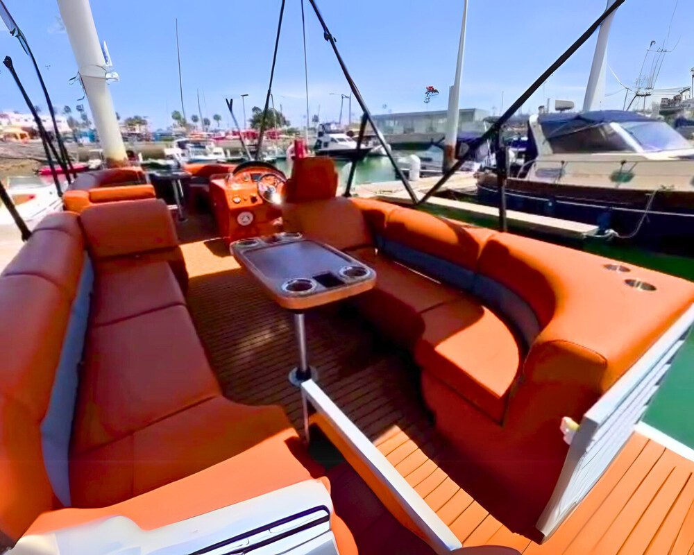 Elbląg Nowoczesny jacht 23 stopy z silnikiem – idealny zestaw na sezon!