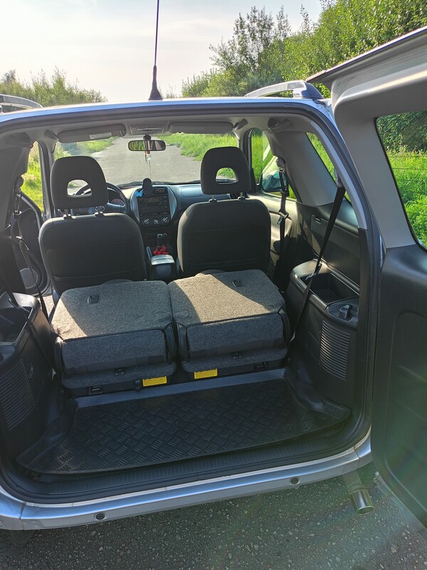 Elbląg Sprzedam Toyotę RAV4 2004r 1.8 Benz. 125Km przebieg 166700 z klimatyzacją.