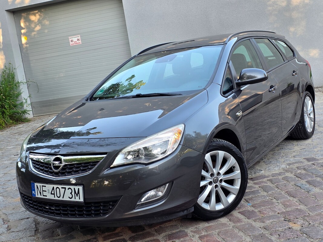 Elbląg Opel Astra Benz 120kmNavi czujniki parkowania skory alufelgiZAREJESTROWANYMod 2013