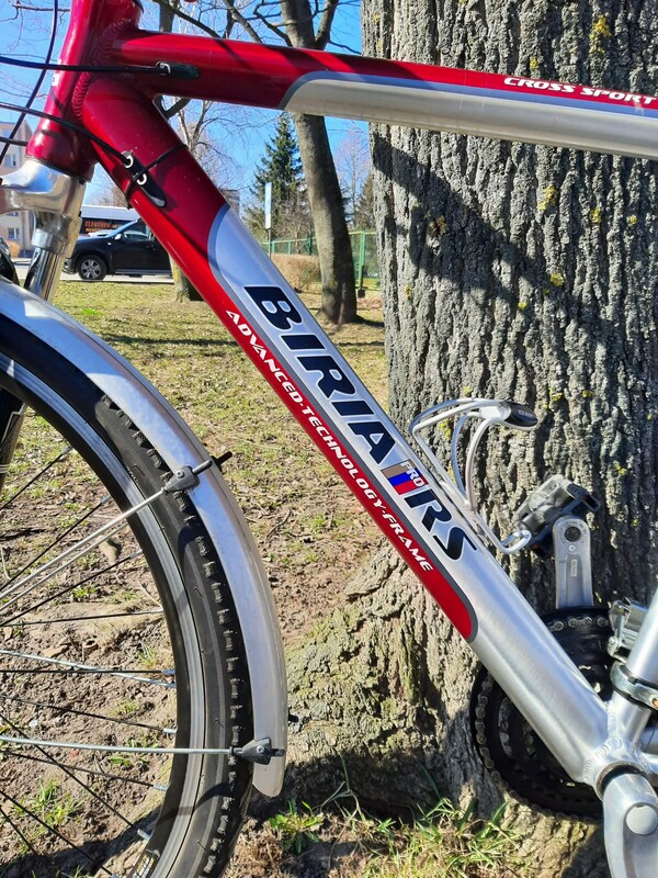 Elbląg Rower BIRIA PRO RS CROSSOWY - GRAVEL koła 28 cali dla osoby 175-185 cm.
Rower wyposażony w przedni amortyzator
