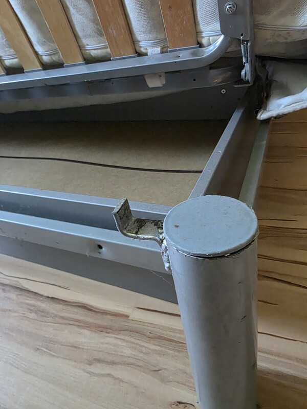 Elbląg Oddam kanapę IKEA. Stan dobry. Odbiór we własnym zakresie 10 km od Elblaga.