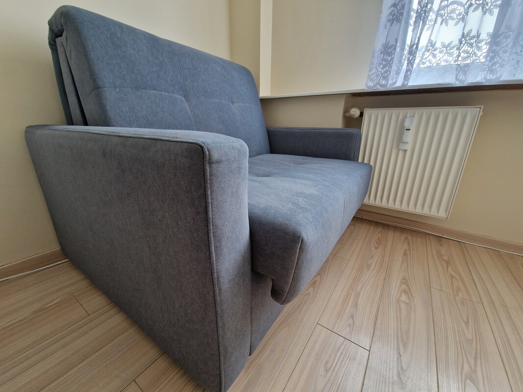 Elbląg Sprzedam jednoosobową amerykankę – bardzo dobry stan.