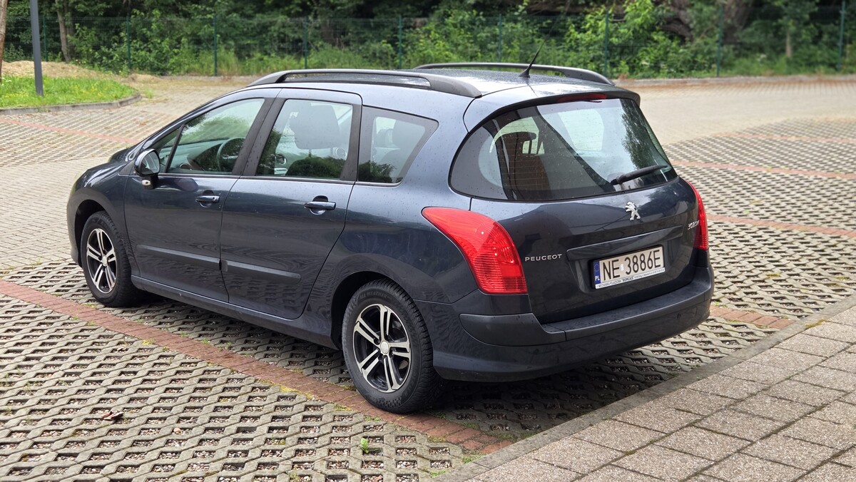 Elbląg Mam do sprzedaży zadbanego Peugeota 308 z ekonomicznym i niezawodnym silnikiem diesla 1.6 HDi o mocy 92 KM.