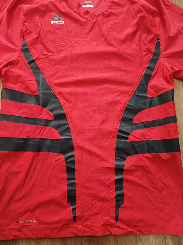 Elbląg Koszulka treningowa ADIDAS TECHFIT CLIMACOOL z metki 2XL (bardziej L, proszę patrzeć wymiary) czarne gumowane