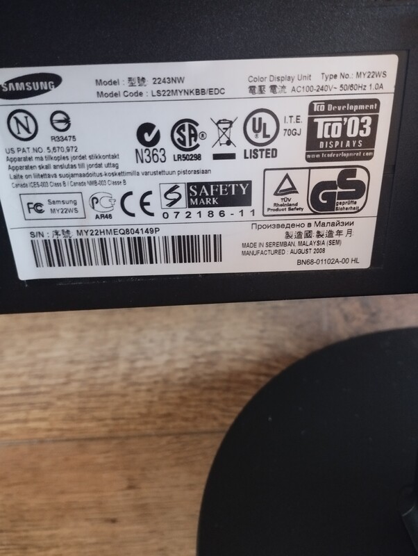 Elbląg Monitor LCD 22 cale, Samsung SyncMaster 2243NW używany. Doskonały wybór dla tych, którzy szukają wysokiej