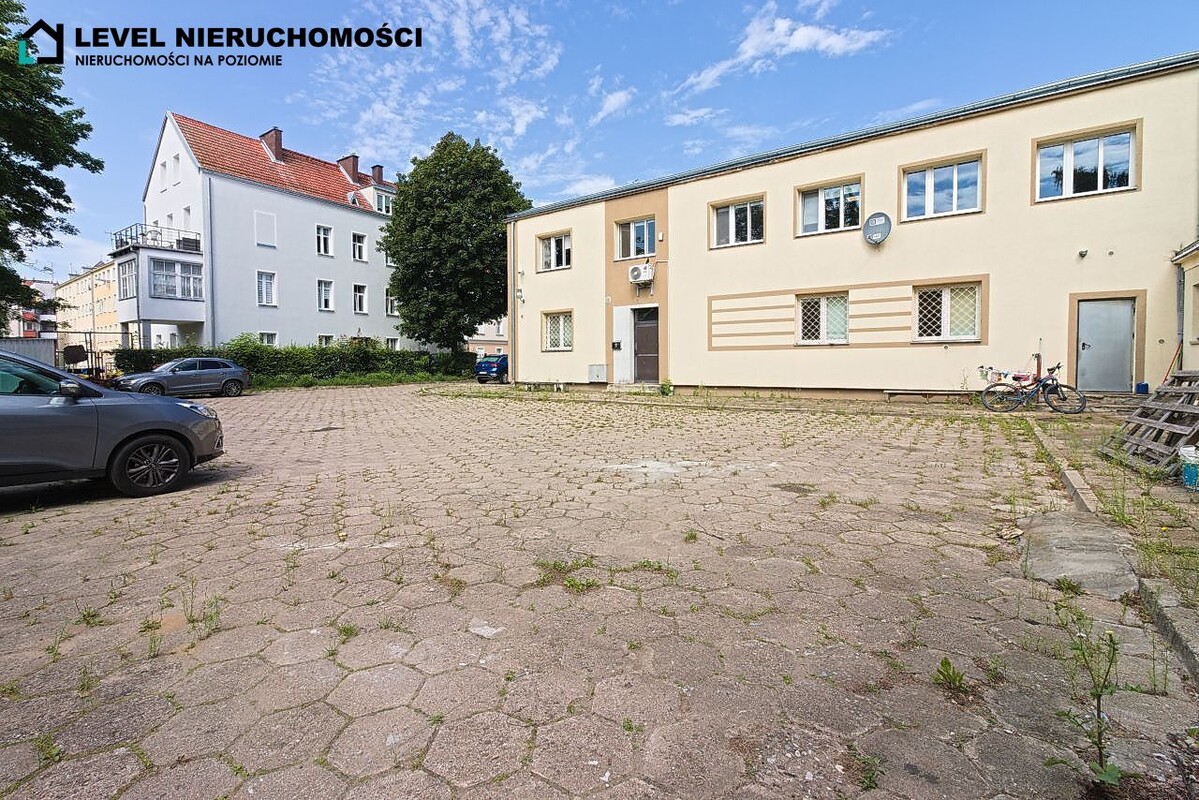 Elbląg LEVEL NIERUCHOMOŚCILokal w mieście z możliwościamiul. Wyspiańskiego 269,8 m2NIERUCHOMOŚCI NA POZIOMIE