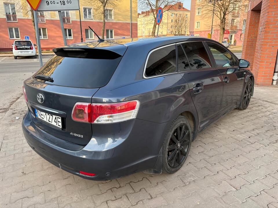 Elbląg Do sprzedania mam niezawodną Toyotę Avensis z 2009 roku, w NAJBOGATSZEJ wersji wyposażenia. To auto, które z