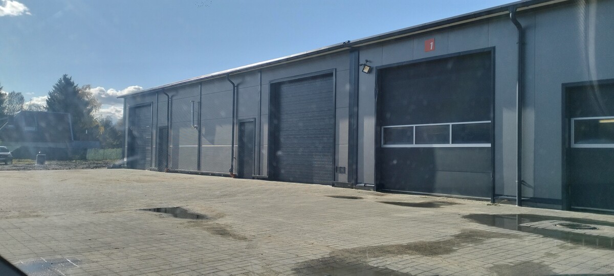 Elbląg Wynajmę Nową Halę Usługową lub Magazynową 100m2 ElblągWysoki standard Świetliki dachoweHala z płyty