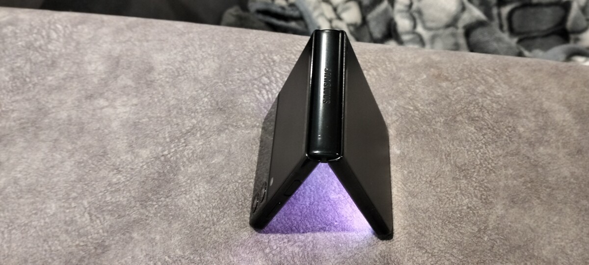 Elbląg Samsung Z FLIP3 5G 256 GB czarny, stan idealny, dodatkowe 2 etui, android 15.CENA DO NEGOCJACJI.