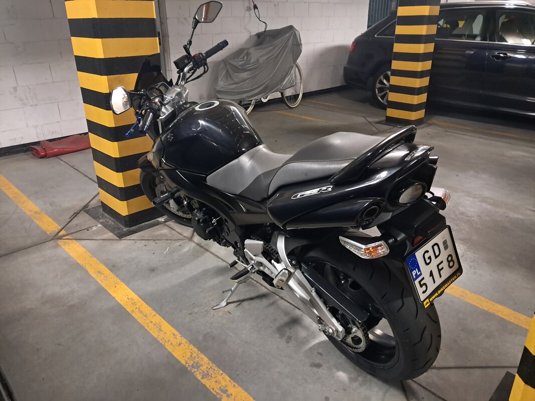 Elbląg Sprzedam motocykl Suzuki GSR600,2007 rok, stan bardzo dobry, przebieg 48 000 km, garażowany, nowa opona,
