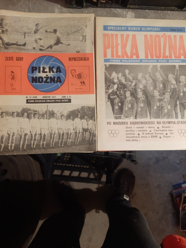 Elbląg Sprzedam czasopisma sportowe: pilka nozna 1972-2002 i sportowiec 1971-1989.Stan dobry, lekko zakurzony