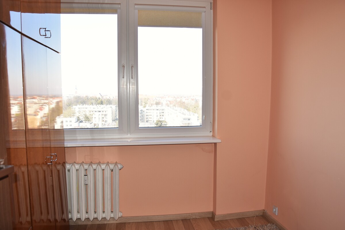 Elbląg ATUT NIERUCHOMOŚCI poleca z nową cenąMIESZKANIE z PIĘKNĄ PANORAMĄ MIASTA. Elbląg ul. Piechoty. Oferujemy