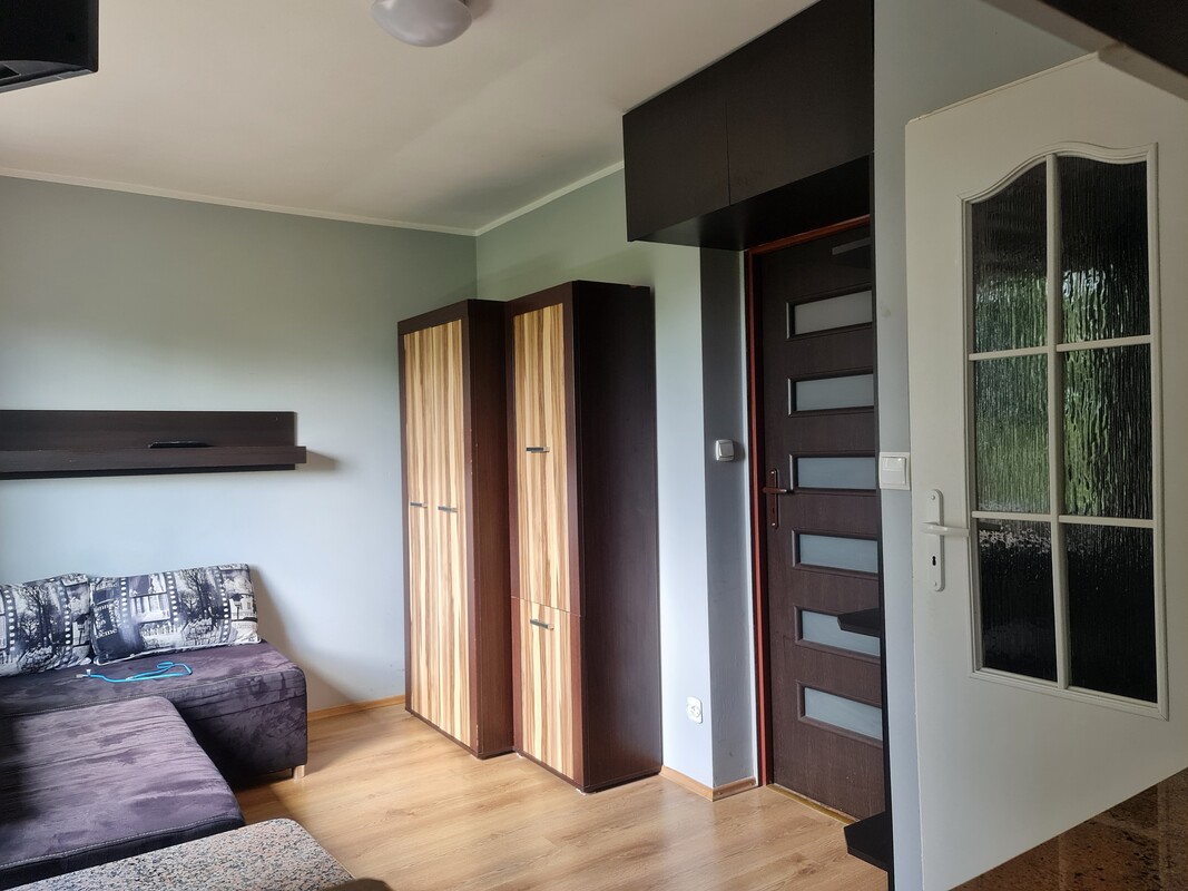 Elbląg 🏠 Wynajmę od listopada, osobie samotnej, samodzielne małe mieszkanie składające się  z