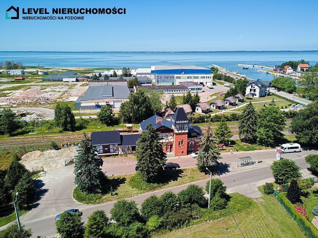 Elbląg LEVEL NIERUCHOMOŚCI Dawny dworzec w Tolkmickuul. Morska NIERUCHOMOŚCI NA POZIOMIE