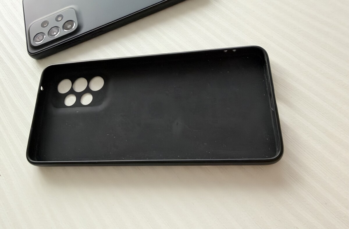 Elbląg Sprzedam smartfon Samsung A33 5G, stan bardzo dobry/idealny. Od nowości noszony w etui i ze szkłem na ekranie.