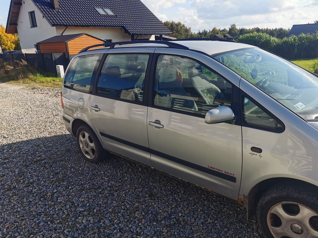 Elbląg Seat Alhambra 1.9 TDI | 7 miejsc | 299 tys. km | 3000 zł