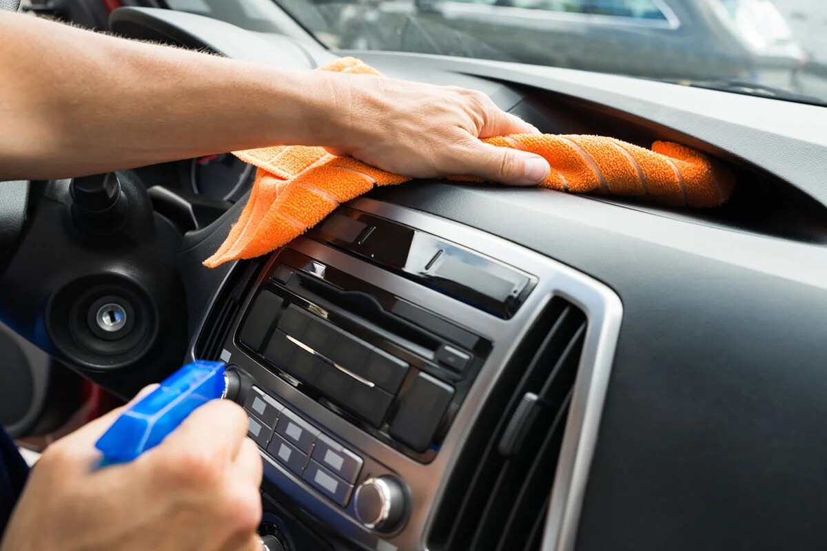 Elbląg Przyjmę do pracy kobietę na stanowisko detailingowe : pranie tapicerki