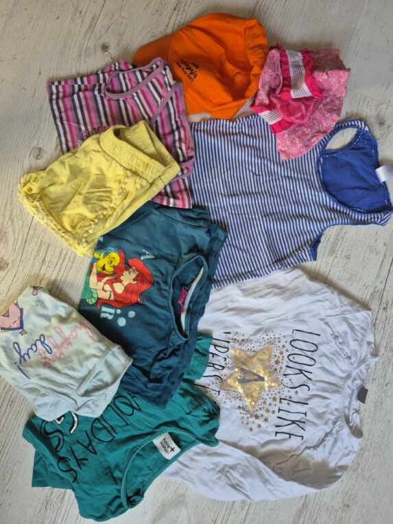 Elbląg Sprzedam pakiet mix ubrań dla dziewczynki.
Ubrania czyste i zadbane w rozmiarze 122 plus adidaski.
Dodatkowo