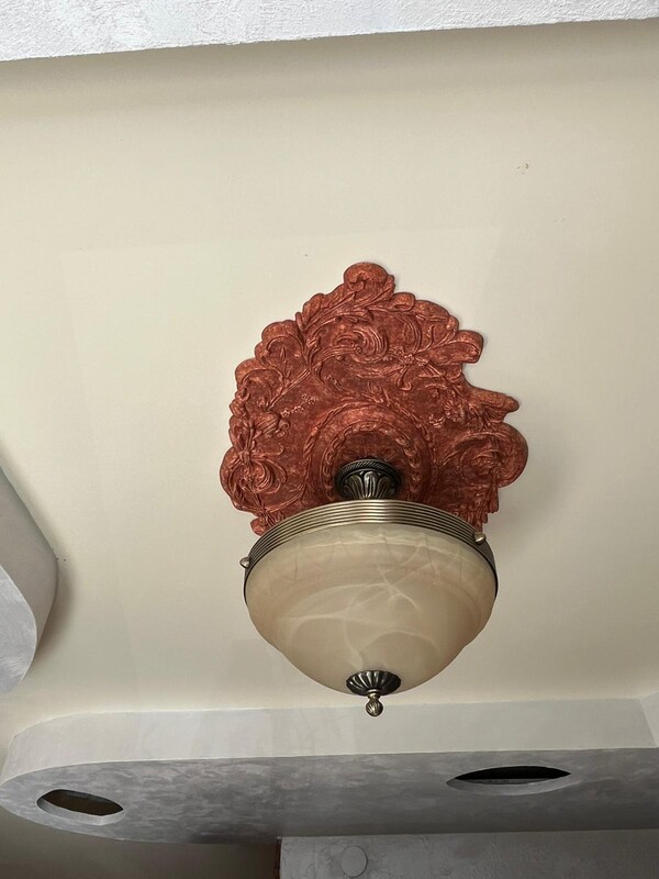 Elbląg Sprzedam 2 żyrandole w pełni sprawne, stan bardzo dobry. Cenna 400 zł