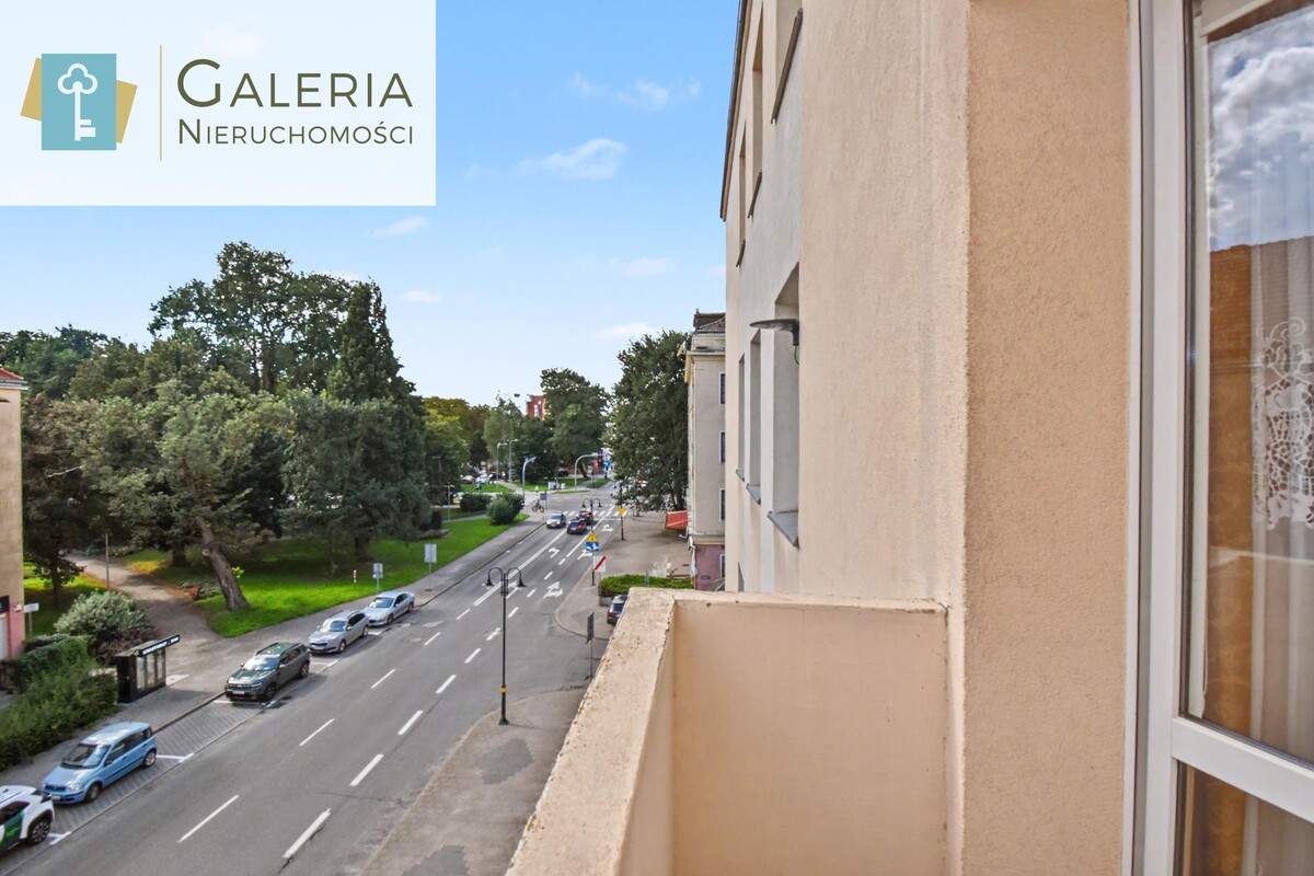 Elbląg GALERIA NIERUCHOMOŚCIZ pasji i miłości do nieruchomościNa sprzedaż: Trzy pokoje, balkon, blisko Starego