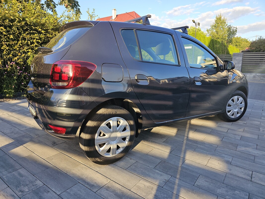 Elbląg DACIA SANDERO – Praktyczny kompakt z 2017 roku, idealny do codziennego użytkowania. Samochód w wersji SL