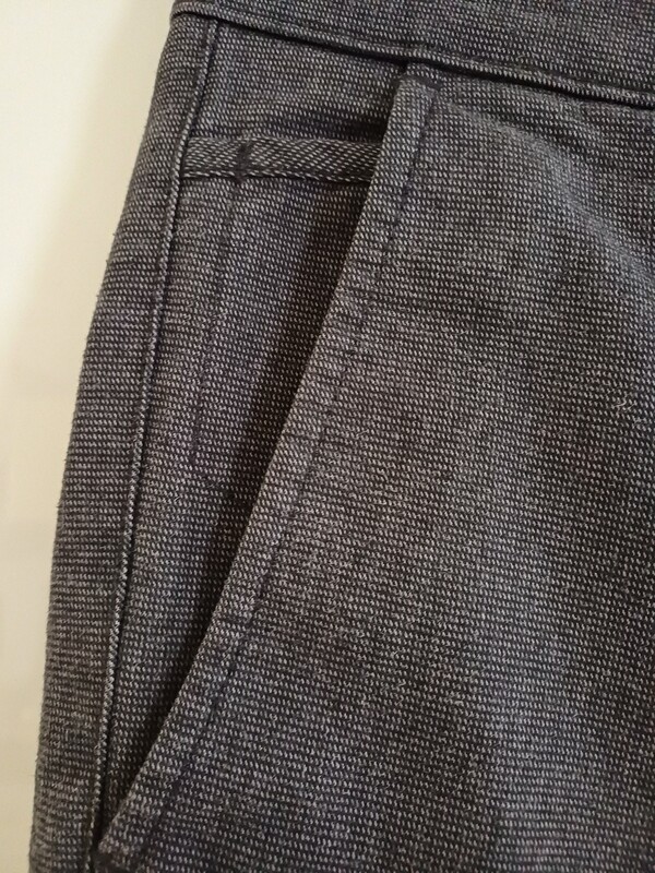 Elbląg Spodnie wizytowe ESPRIT rozmiar 30 34 patrz wymiary, grubszy materiał, stan doskonały