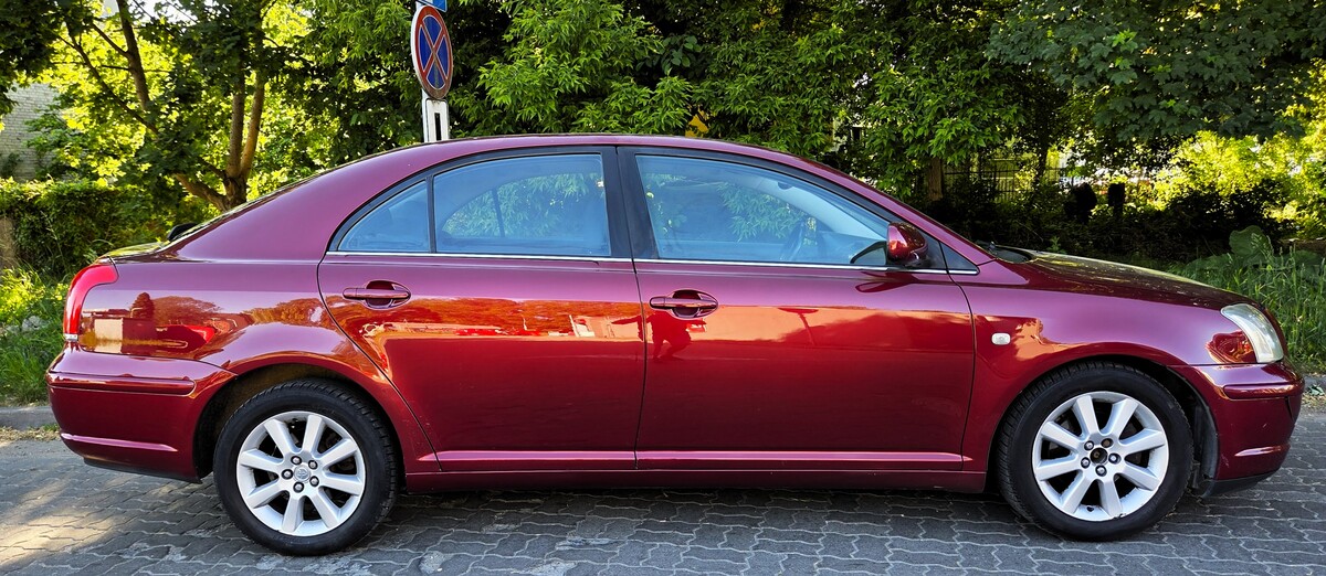 Elbląg Toyota Avensis 1,8Benzynka 130KM Bogata Wersja Wyposażenia 2005Rok-Klimatronik Poduszki Powietrzne