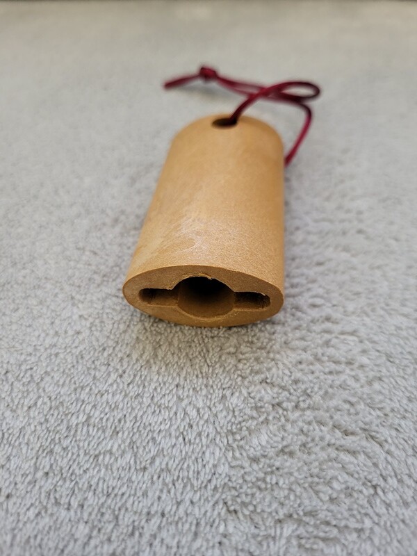 Elbląg Sprzedam duży stojak do haftu z ramą o wymiarach 91cm x 41cm. Stojak kupiony w sklepie Hobby studio. Stojak