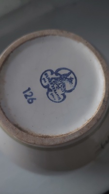 Elbląg Piękny pękaty wazonik sygnowany