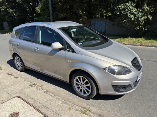 Elbląg Sprzedam Seat Altea xl 2010 rok produkcji po lifcie z polskiego salonu. Drugi właściciel Przebieg 350 000km. Od