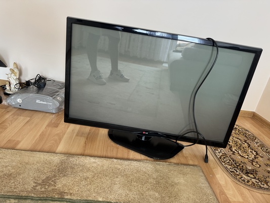 Elbląg Telewizor LG 42 cale