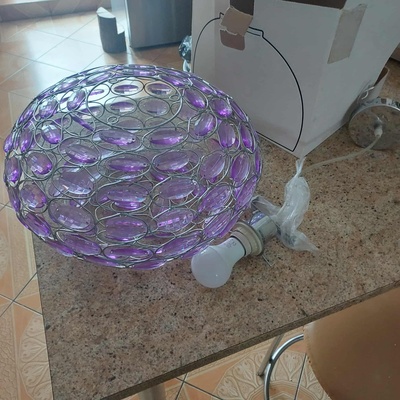 Elbląg Oddam żyrandol ze zdjęcia za paczkę kawy w ziarnach.
Tylko odbiór osobisty.
Kontakt telefoniczby w godzinavh