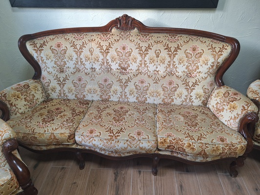 Elbląg Sofa plus 2 fotele Ludwik
Stan bardzo dobry