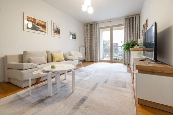 Elbląg Sprzedam mieszkanie 2 pokojowe, 53,77 m2 na osiedlu przy ul. Łęczyckiej. Gotowe do zamieszkania.