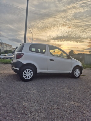Elbląg Toyota Yaris 2002r 1.0 benzyna