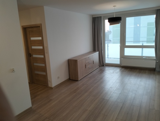 Elbląg Wynajmę&nbsp; mieszkanie 2 -&nbsp; pokojowe w nowoczesnym apartamentowcu w Elblągu przy ul. Topolowej&nbsp;